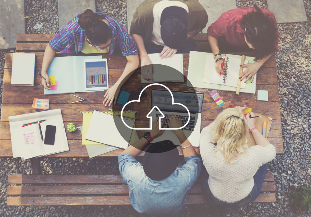 AdobeStock_93360073-network-diverse cloud computing